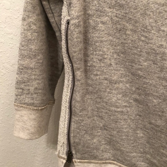 American Eagle Long Sleeve - Picture 4 of 5